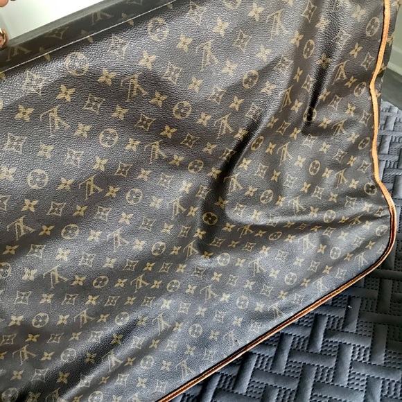 Vintage Louis Vuitton Garment Carrier - Picture 6 of 16